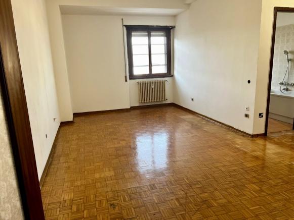 Pesaro - zona porto - appartamento in vendita